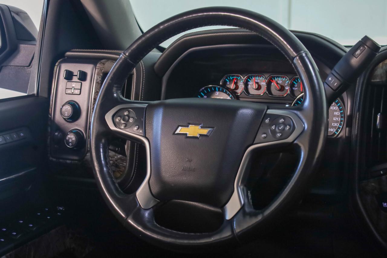 Chevrolet Silverado 1500 4WD Crew Cab 143.5" LTZ w/2LZ 2017