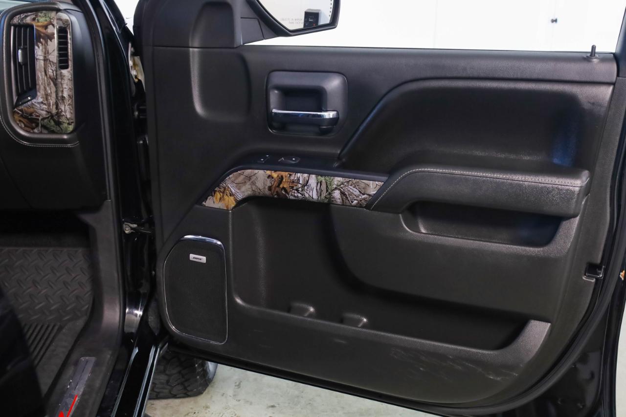 Chevrolet Silverado 1500 4WD Crew Cab 143.5" LTZ w/2LZ 2017