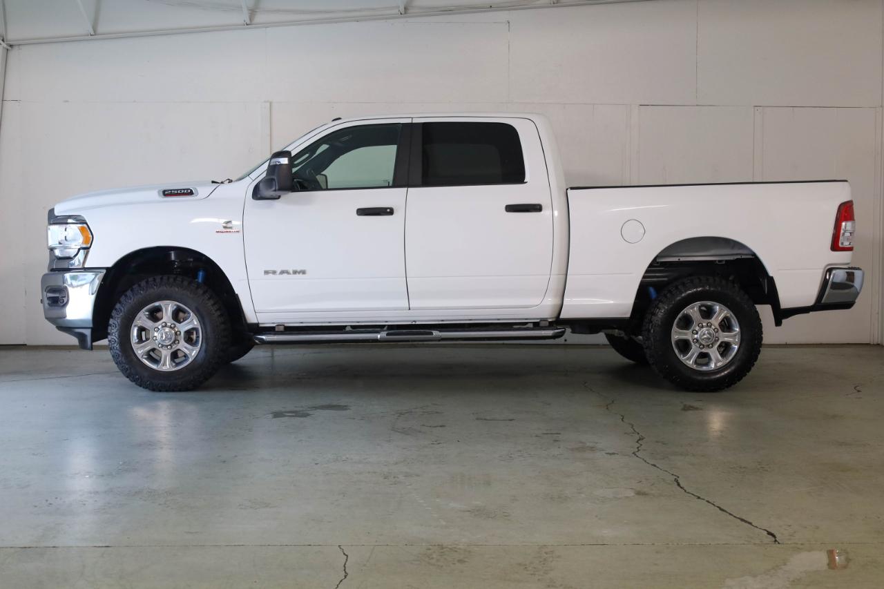 RAM 2500 Big Horn 4x4 Crew Cab 6'4" Box 2024