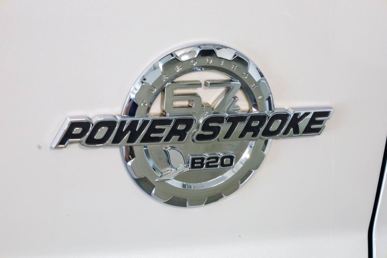 Ford Super Duty F-250 SRW 4WD Crew Cab 156" Lariat 2012
