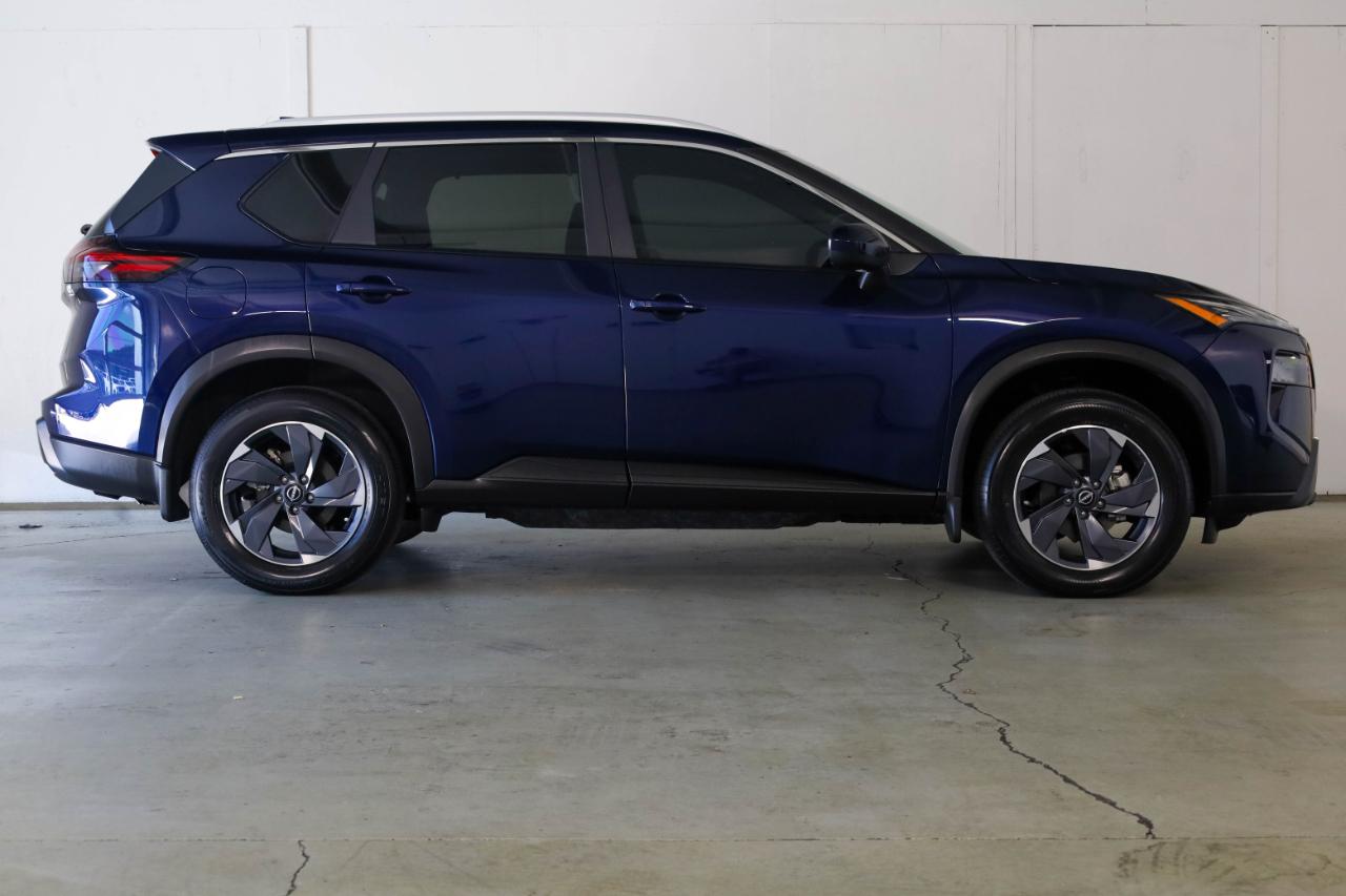 Nissan Rogue FWD SV 2024