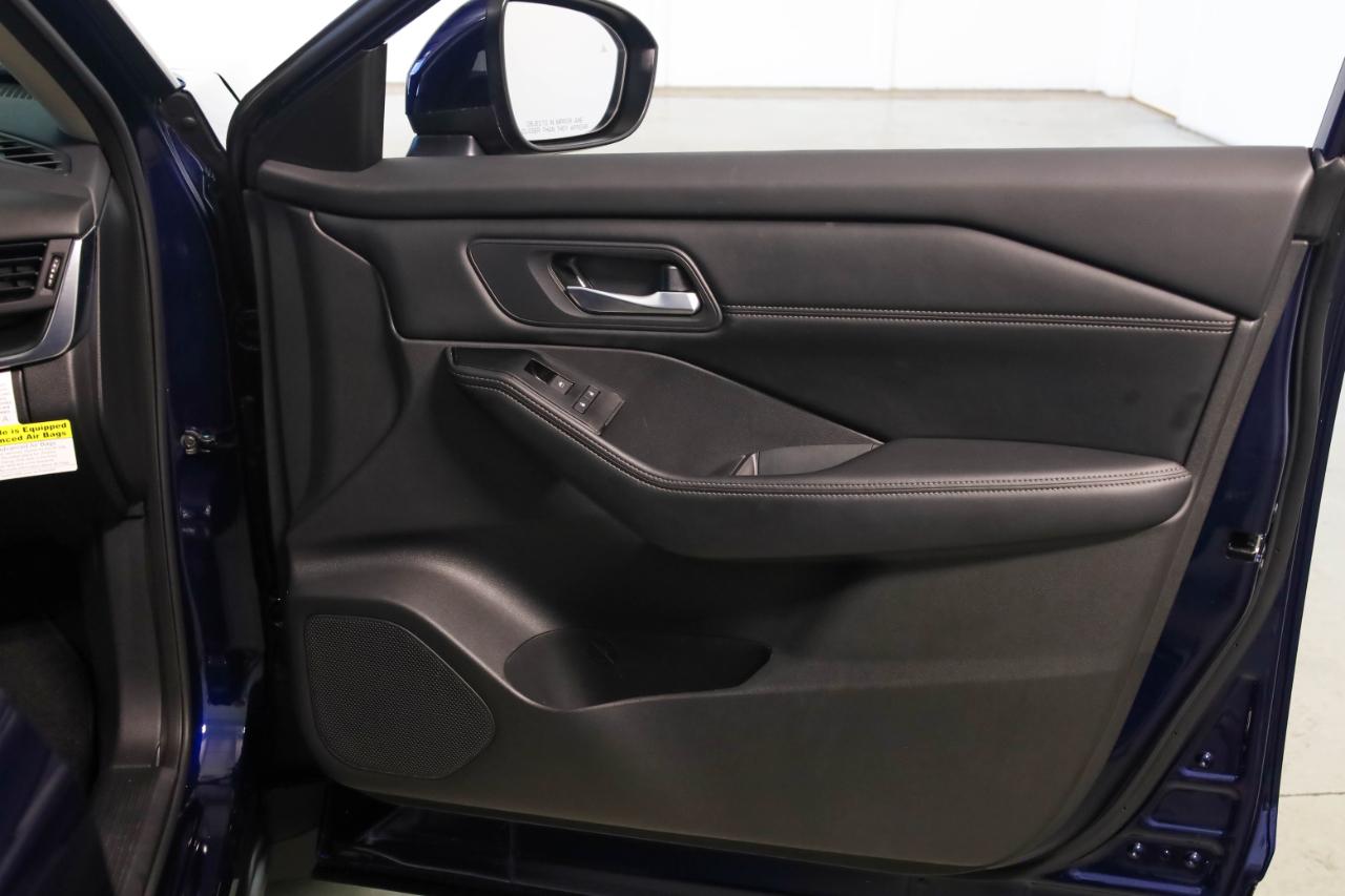 Nissan Rogue FWD SV 2024