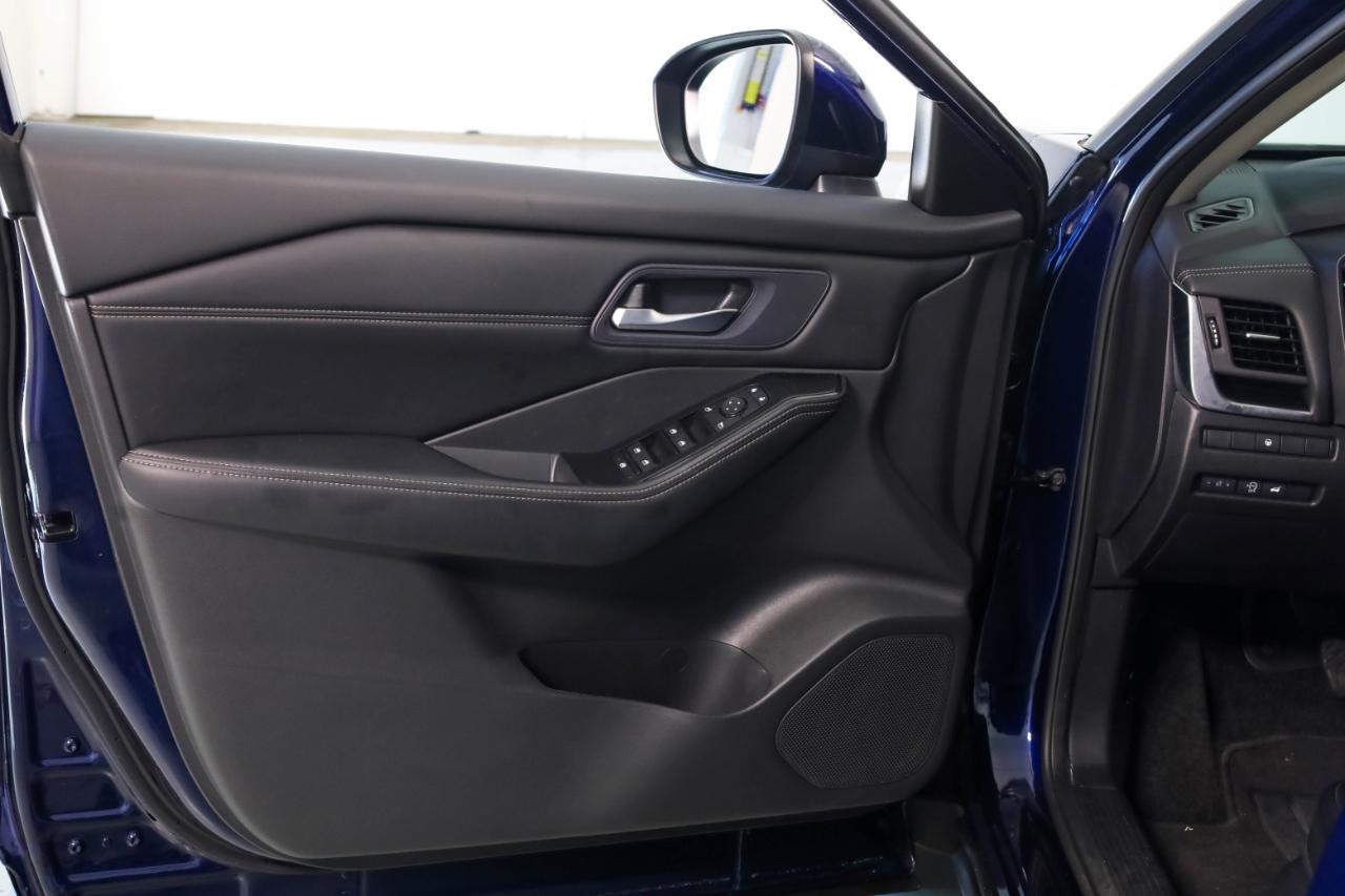 Nissan Rogue FWD SV 2024