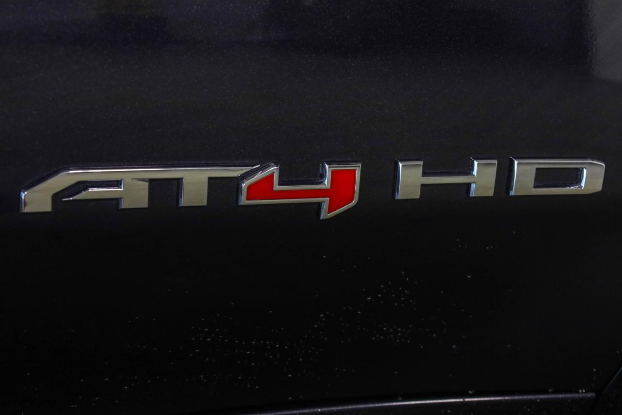 GMC Sierra 2500HD 4WD Crew Cab 159" AT4 2024