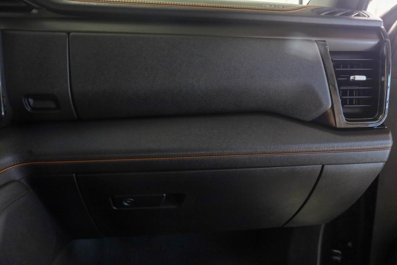 GMC Sierra 2500HD 4WD Crew Cab 159" AT4 2024