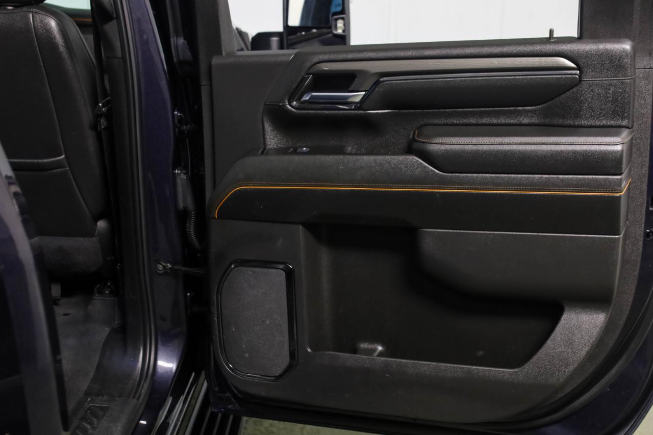 GMC Sierra 2500HD 4WD Crew Cab 159" AT4 2024