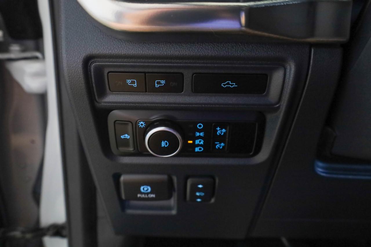Ford F-150 4WD SuperCrew 145" Lariat 2023