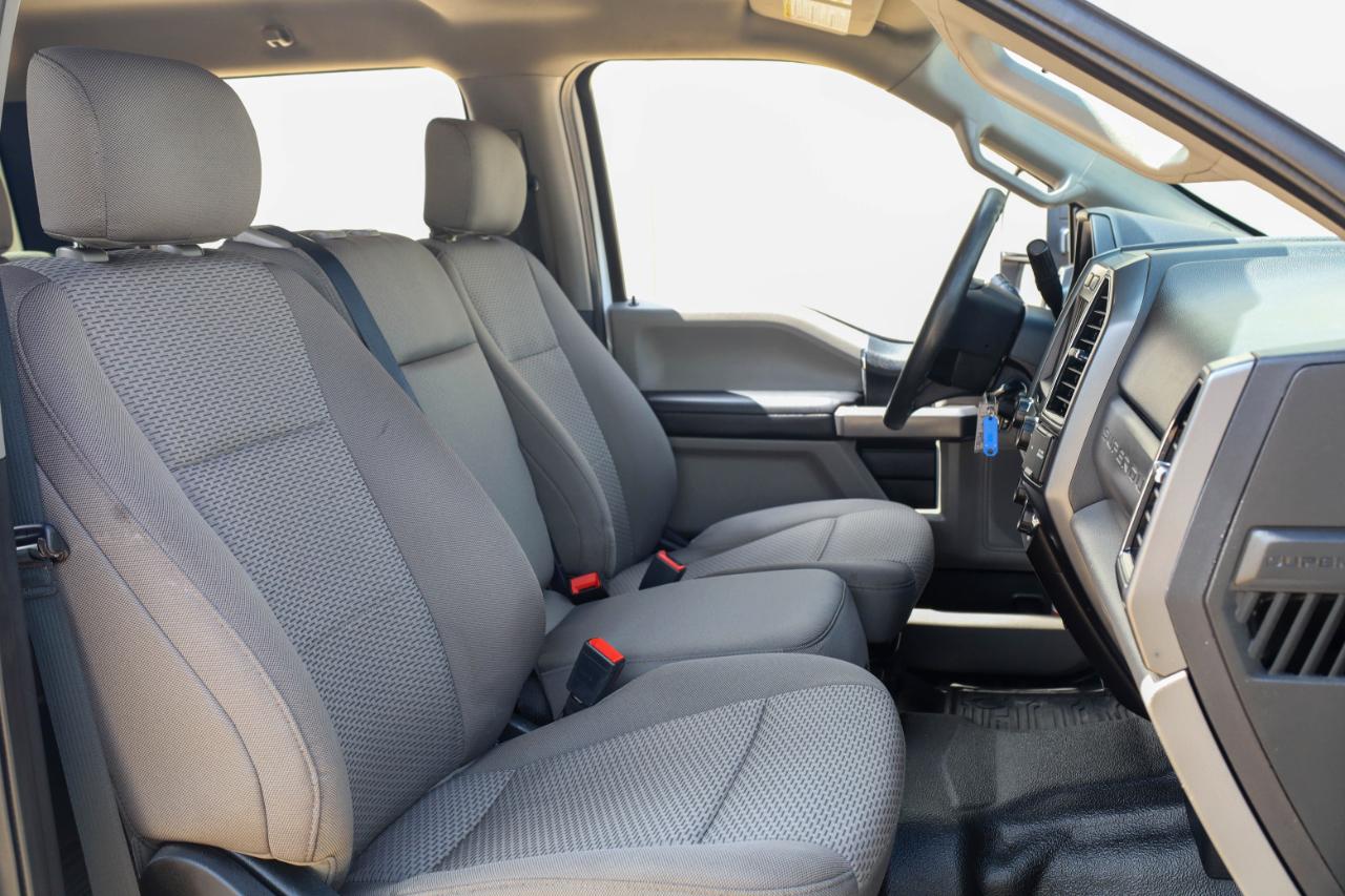 Ford Super Duty F-350 DRW XLT 4WD Crew Cab 179" WB 60" CA 2020