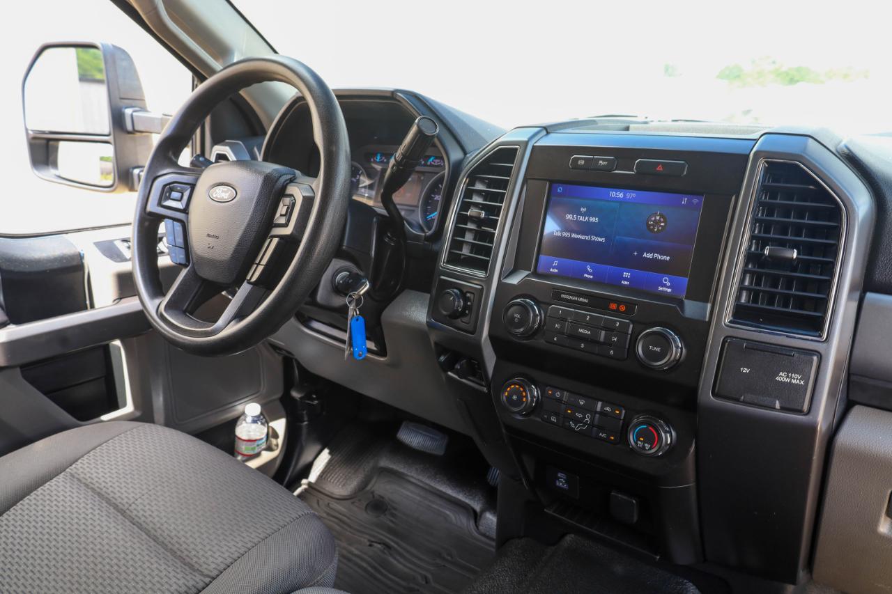 Ford Super Duty F-350 DRW XLT 4WD Crew Cab 179" WB 60" CA 2020