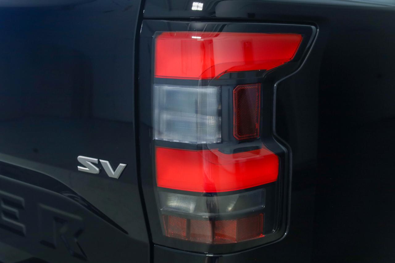 Nissan Frontier Crew Cab 4x2 SV 2024