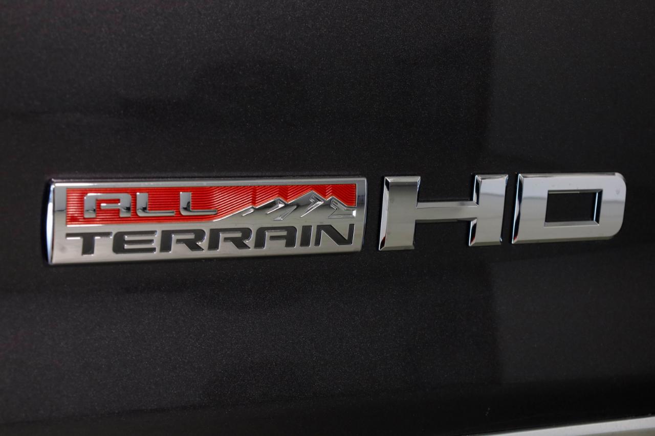 GMC Sierra 2500HD available WiFi 4WD Crew Cab 153.7" SLT 2015
