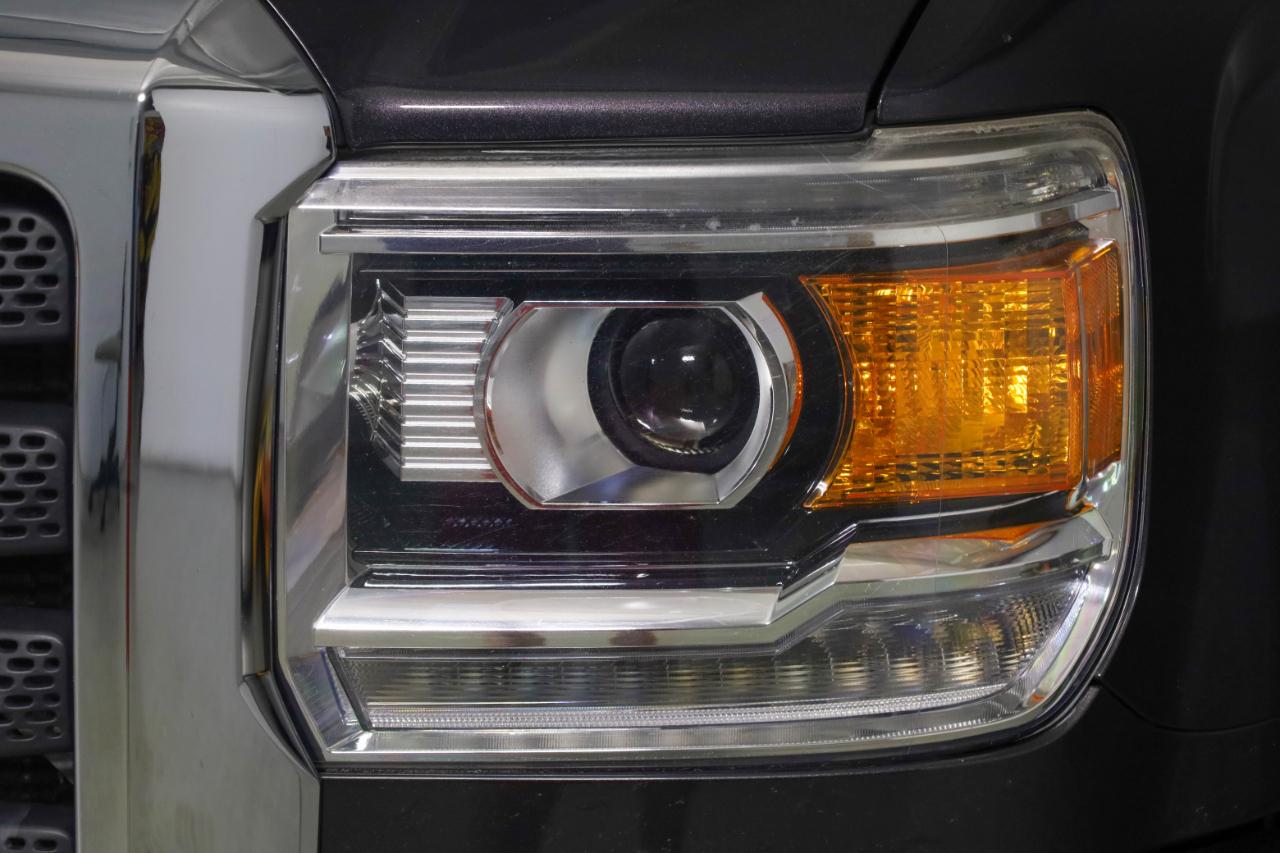 GMC Sierra 2500HD available WiFi 4WD Crew Cab 153.7" SLT 2015