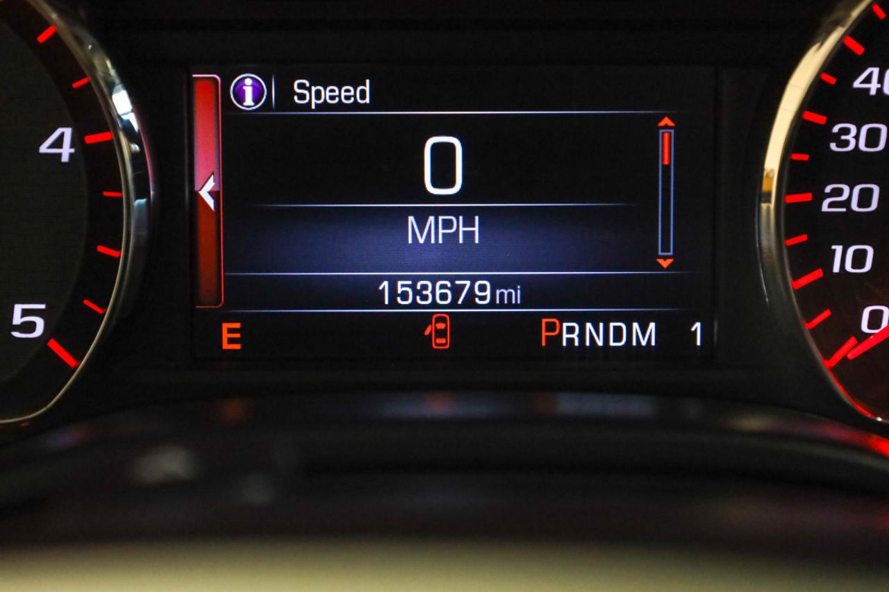 GMC Sierra 2500HD available WiFi 4WD Crew Cab 153.7" SLT 2015