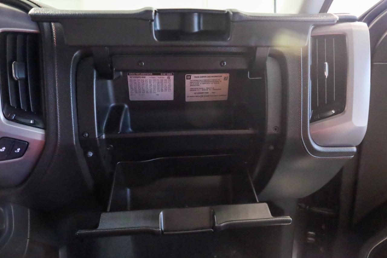 GMC Sierra 2500HD available WiFi 4WD Crew Cab 153.7" SLT 2015