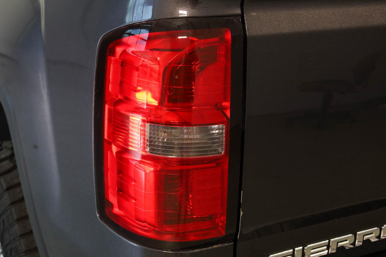 GMC Sierra 2500HD available WiFi 4WD Crew Cab 153.7" SLT 2015