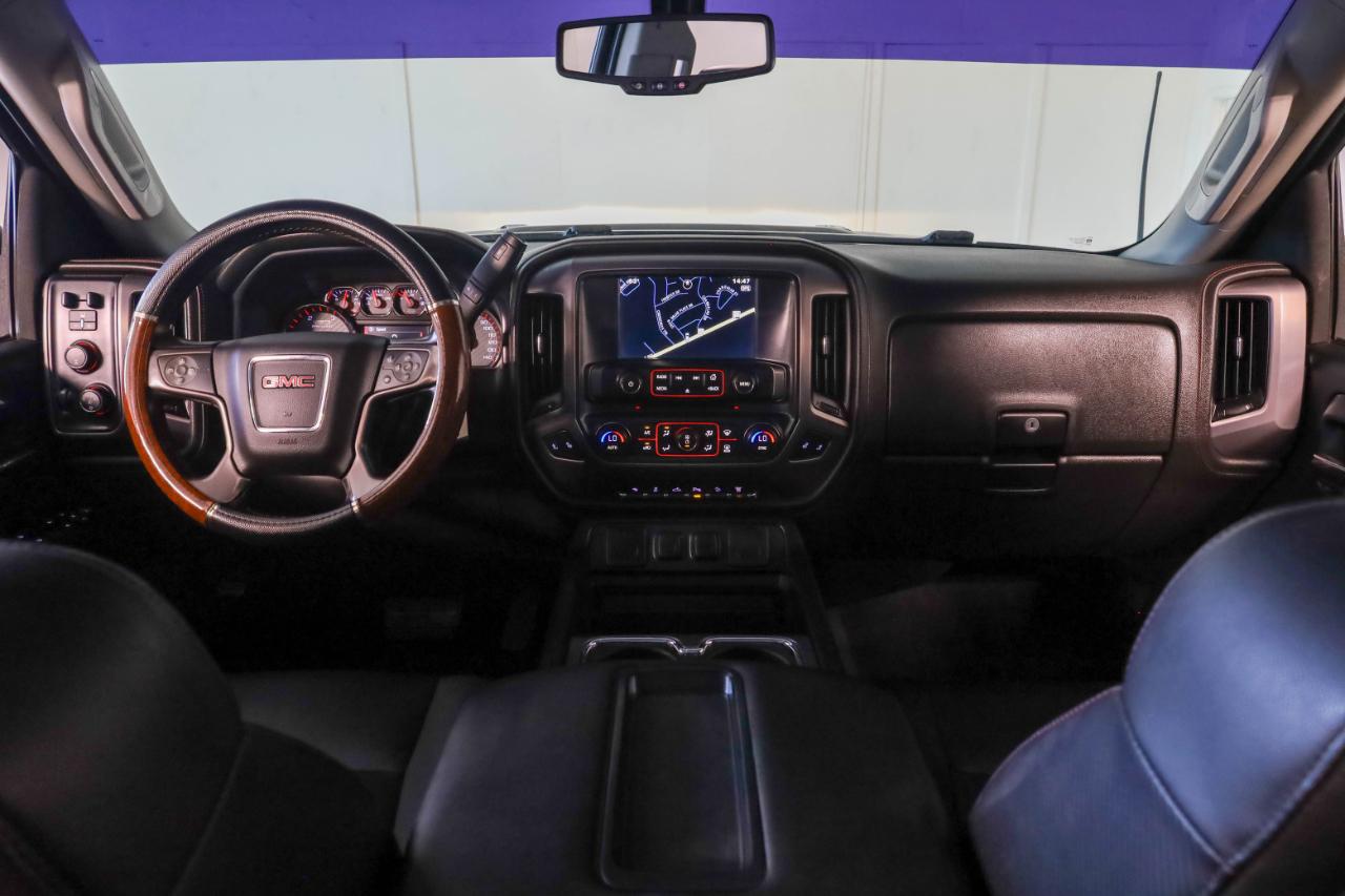 GMC Sierra 2500HD available WiFi 4WD Crew Cab 153.7" SLT 2015