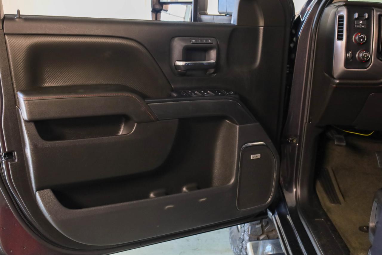 GMC Sierra 2500HD available WiFi 4WD Crew Cab 153.7" SLT 2015