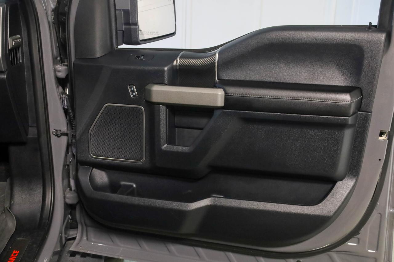 Ford F-150 SVT Raptor SuperCrew 5.5-ft. Bed 4WD 2018