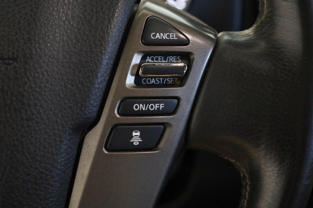 Nissan Titan XD Platinum Reserve Crew Cab 4WD 2023