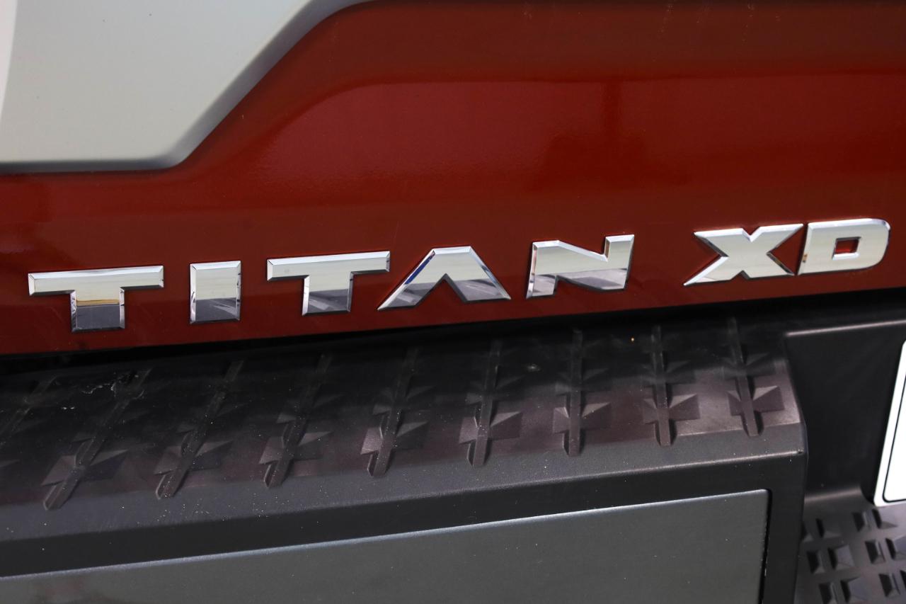 Nissan Titan XD Platinum Reserve Crew Cab 4WD 2023