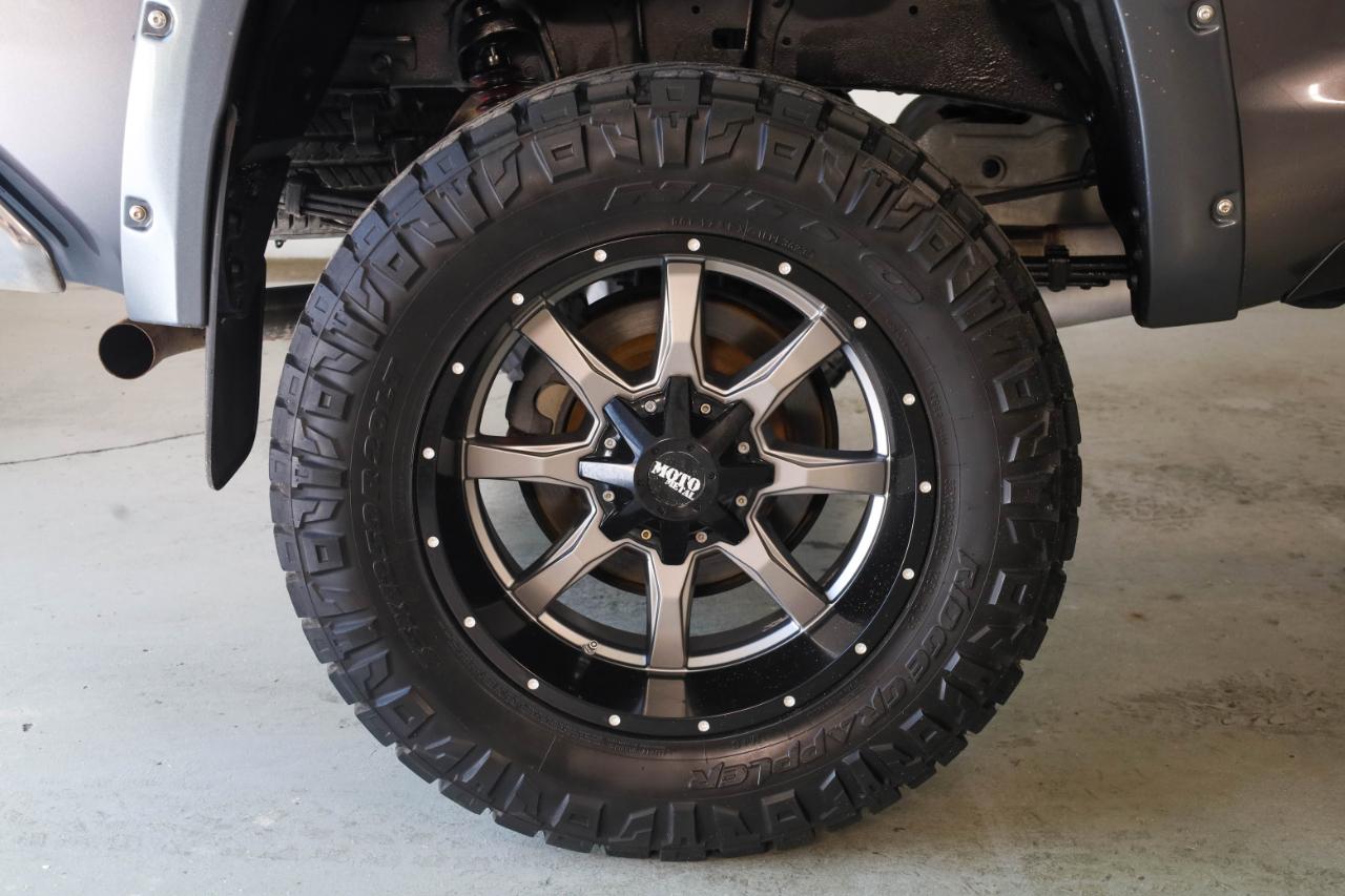 Toyota Tundra 4WD  2017