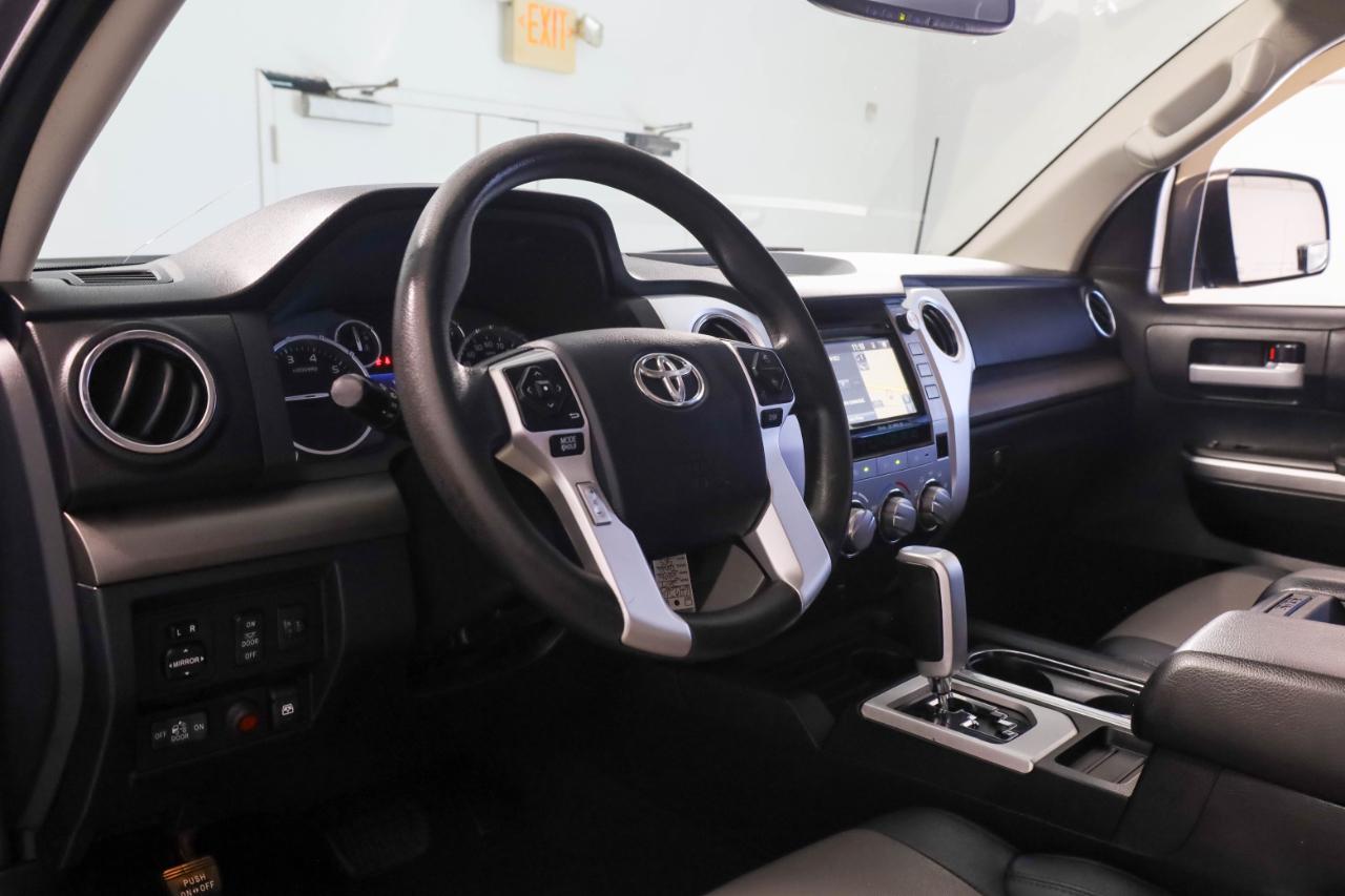 Toyota Tundra 4WD  2017