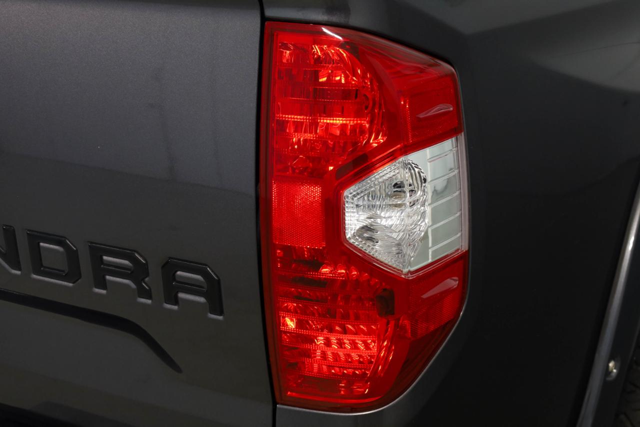 Toyota Tundra 4WD  2017