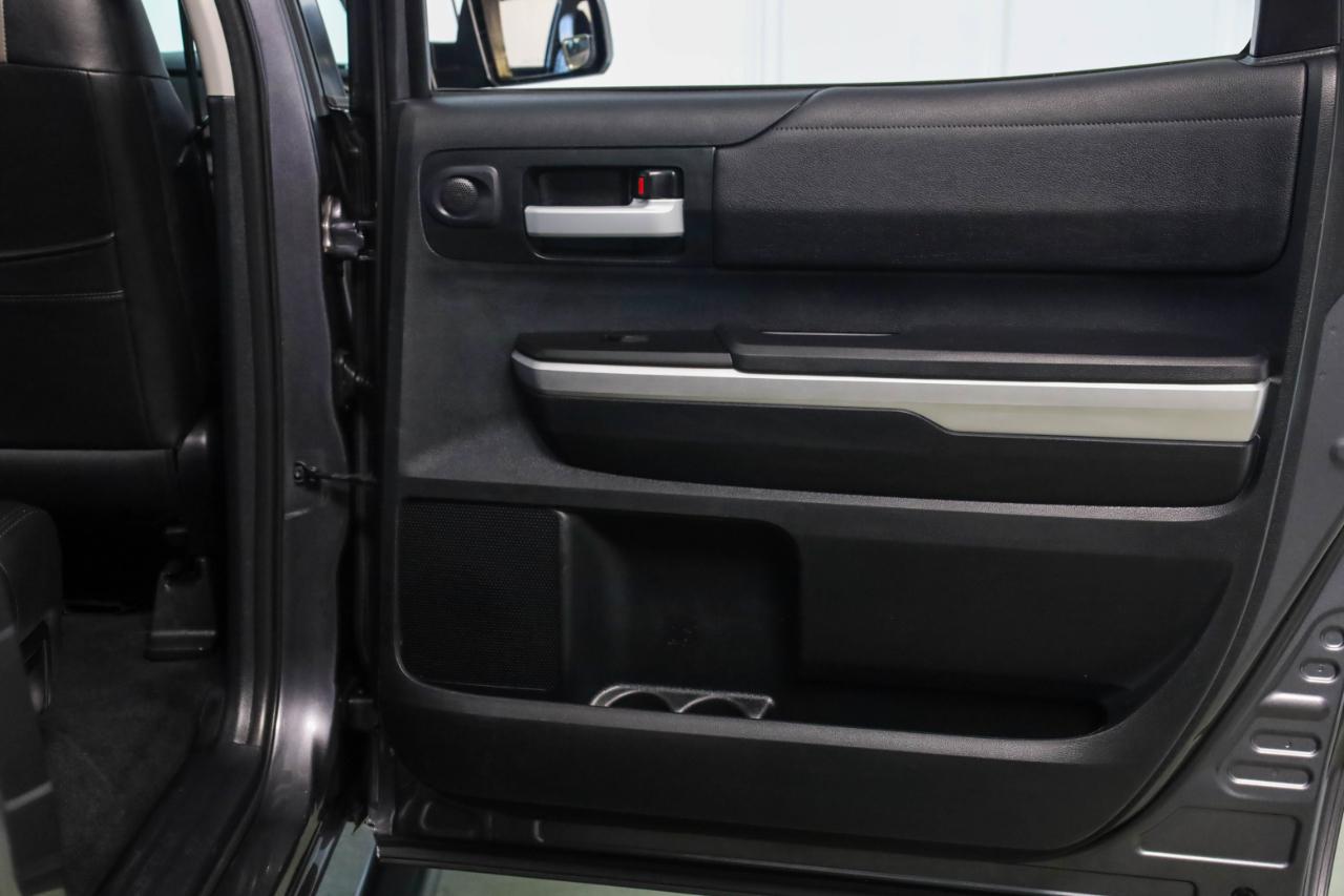 Toyota Tundra 4WD  2017