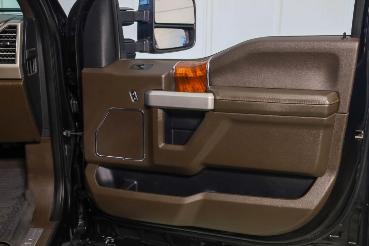Ford Super Duty F-250 SRW King Ranch 4WD Crew Cab 8' Box 2020