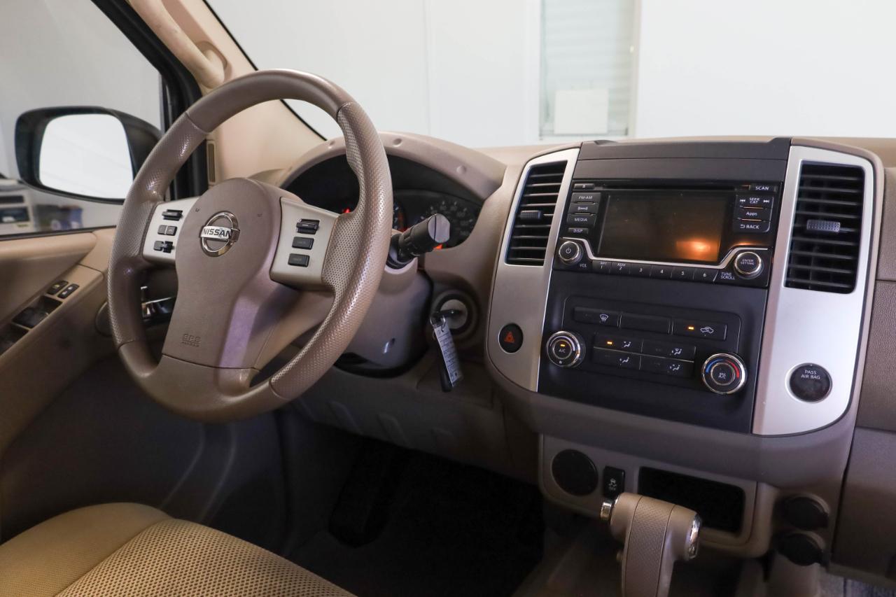 Nissan Frontier SV Crew Cab 2WD SWB at 2016