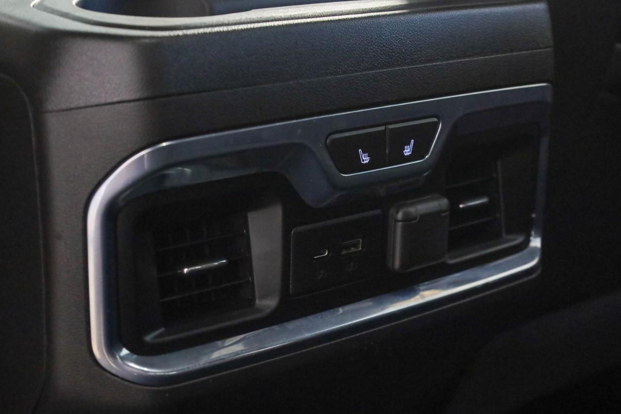 GMC Sierra 1500 4WD Crew Cab 147" AT4 2021