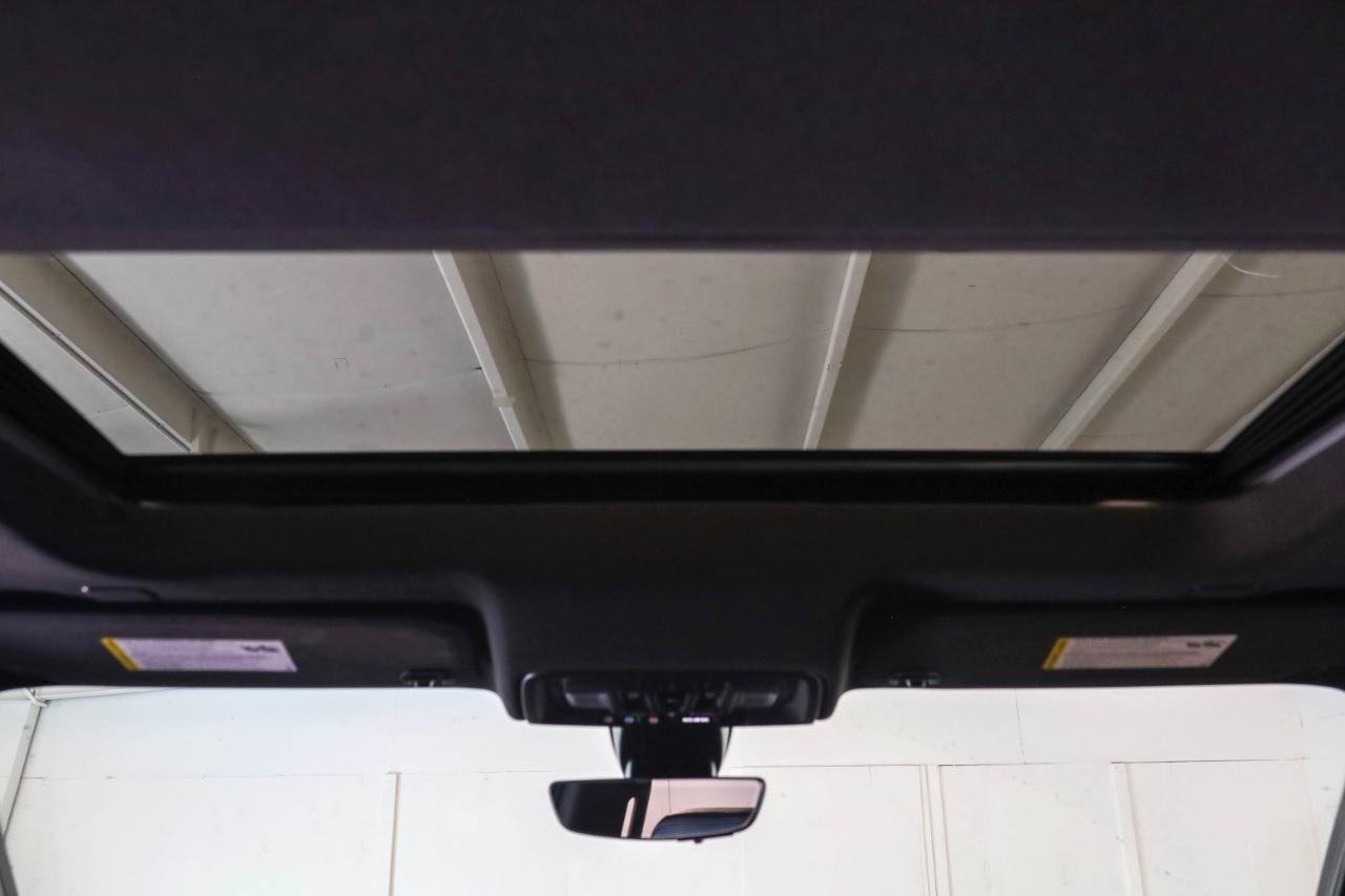 GMC Sierra 1500 4WD Crew Cab 147" AT4 2021