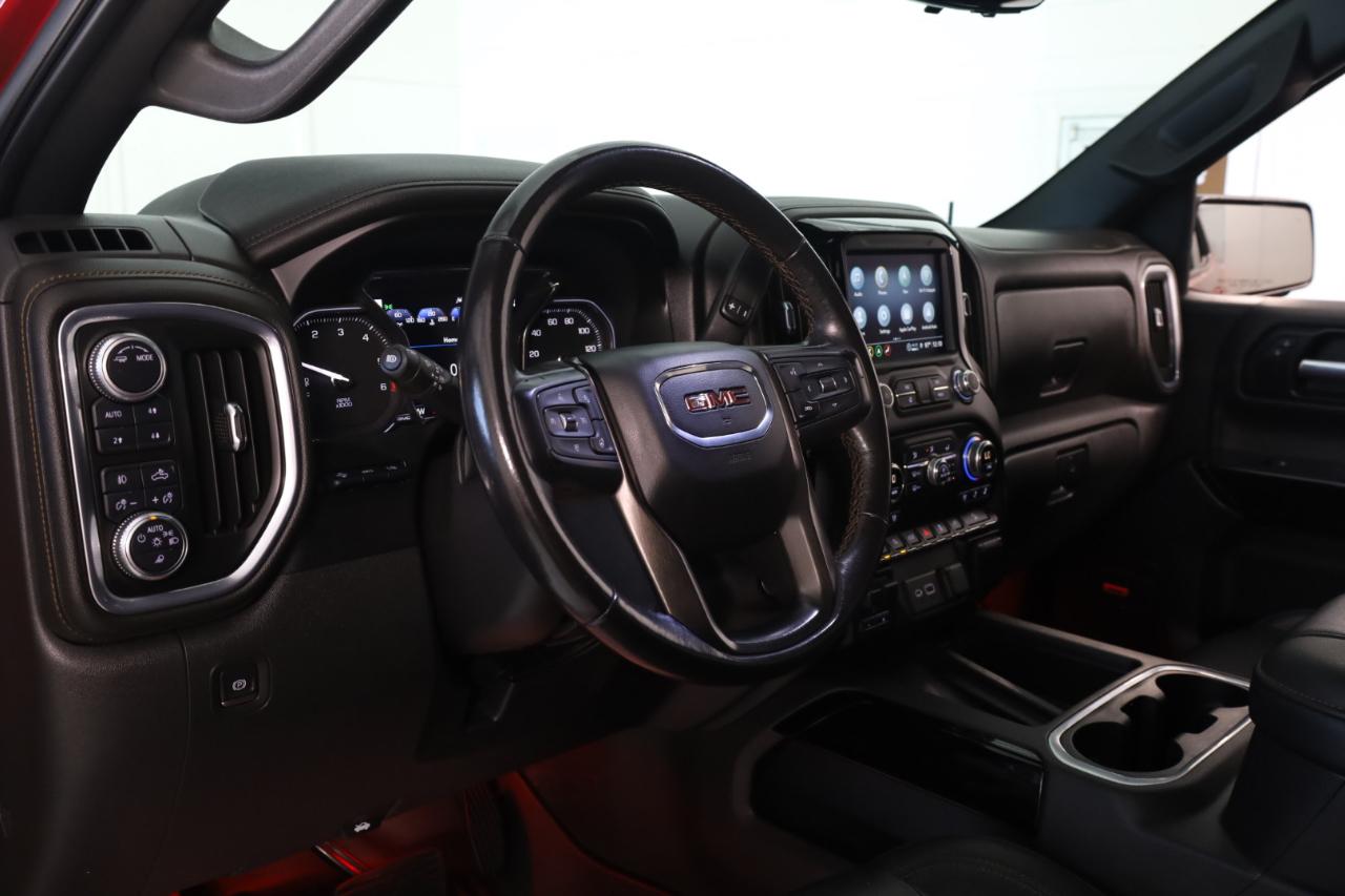 GMC Sierra 1500 4WD Crew Cab 147" AT4 2021