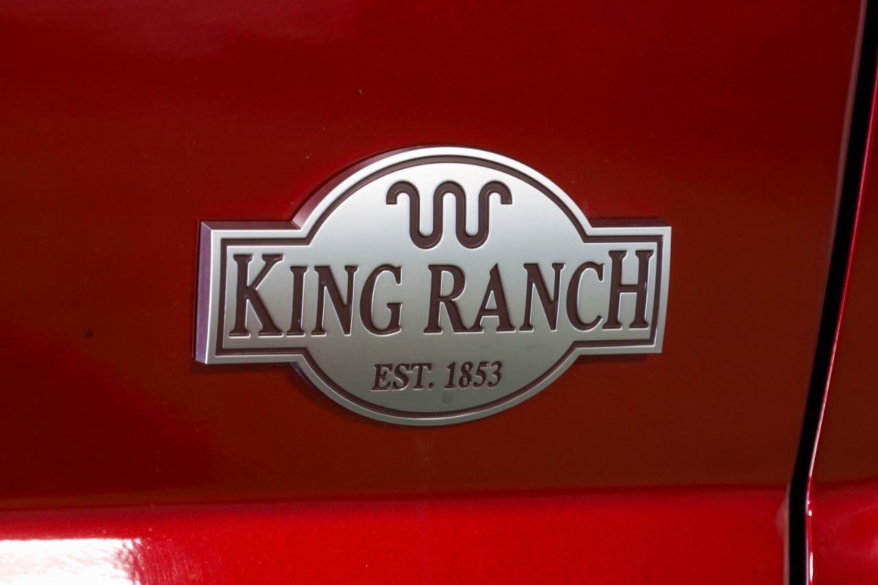 Ford Super Duty F-250 SRW 4WD Crew Cab 156" King Ranch 2016