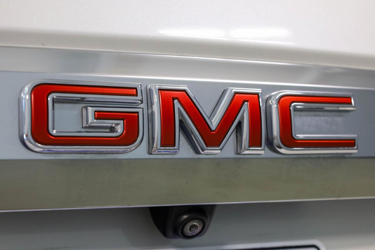 GMC Yukon XL 4WD 4dr Denali 2021