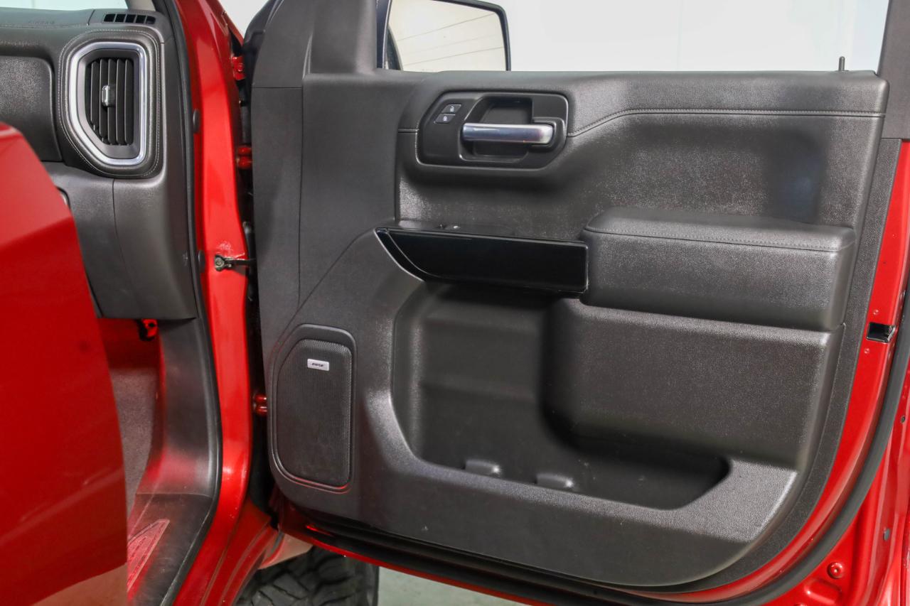Chevrolet Silverado 1500 4WD Crew Cab 157" RST 2020