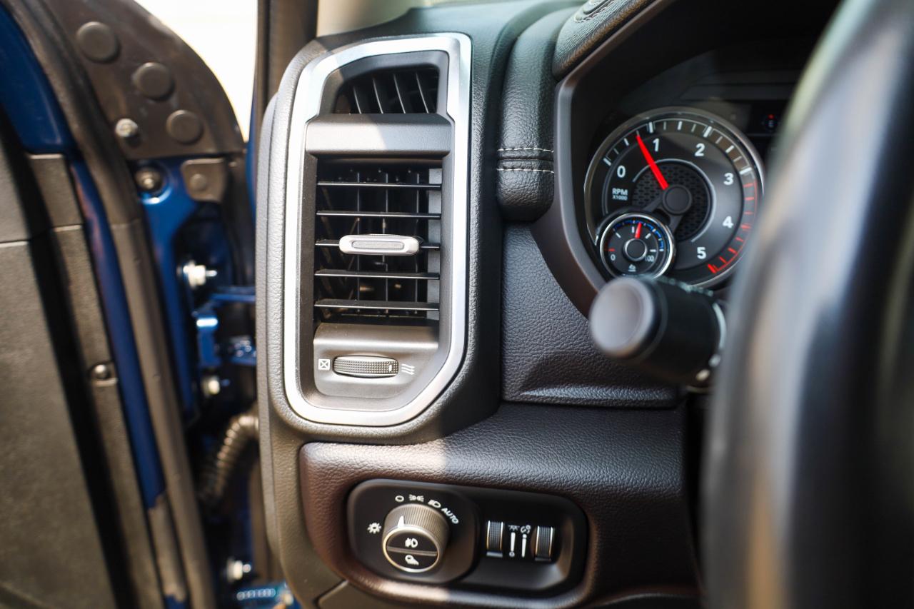 RAM 3500 Laramie 4x4 Crew Cab 8' Box 2024