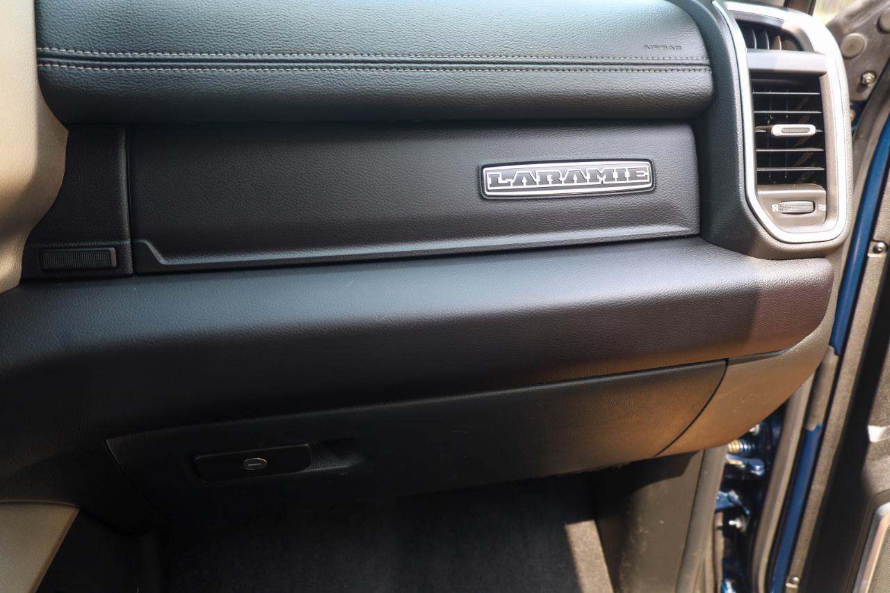 RAM 3500 Laramie 4x4 Crew Cab 8' Box 2024