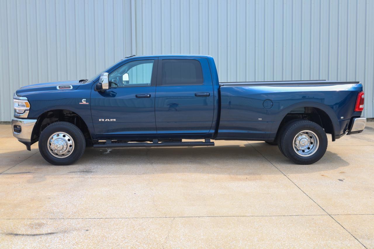 RAM 3500 Laramie 4x4 Crew Cab 8' Box 2024