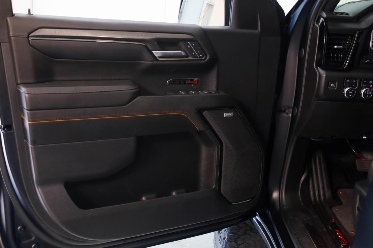 GMC Sierra 1500 4WD Crew Cab 147" AT4 2023