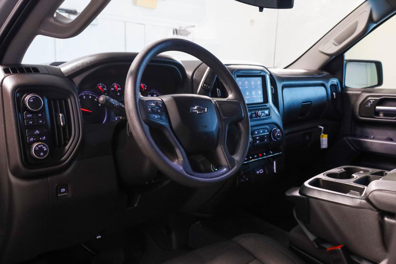 Chevrolet Silverado 1500 Trail Boss Custom Crew Cab 4WD 2025