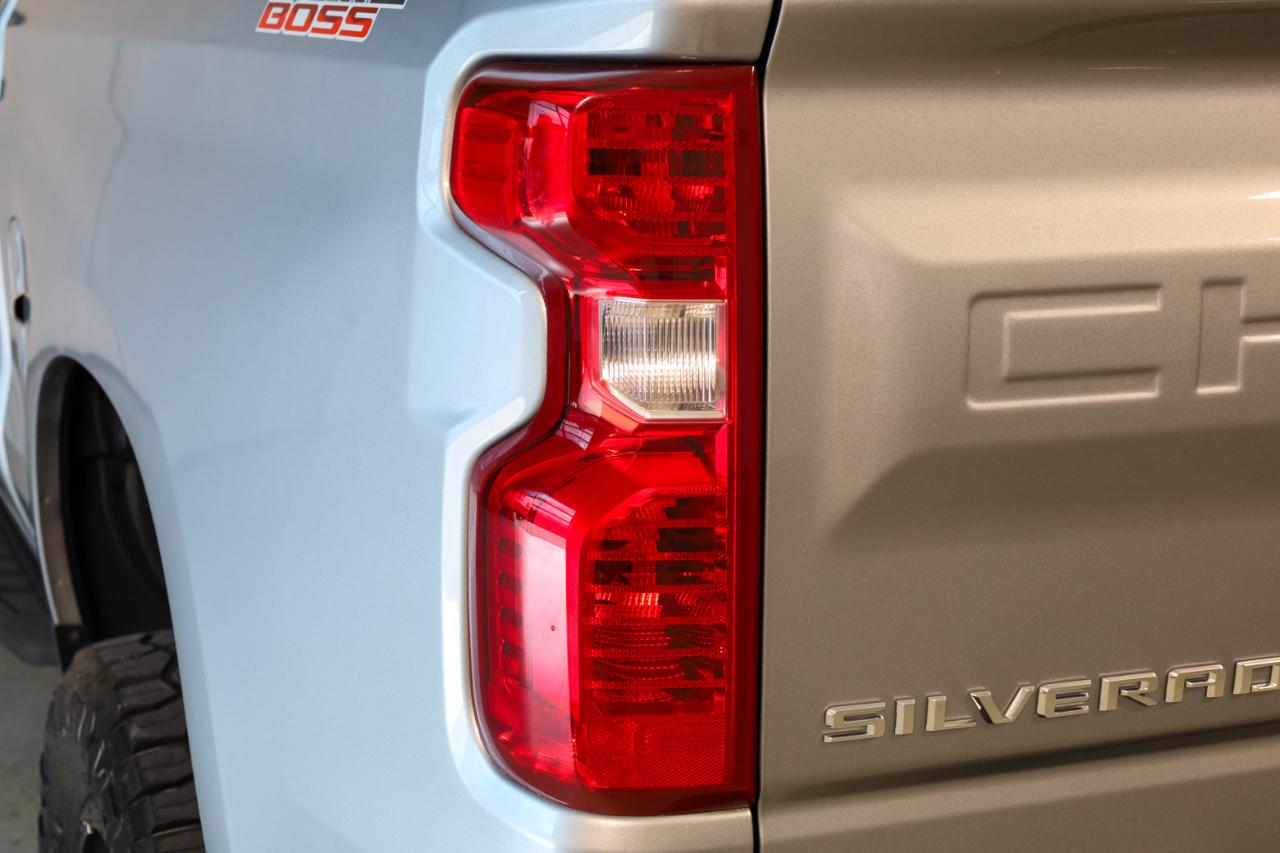 Chevrolet Silverado 1500 Trail Boss Custom Crew Cab 4WD 2025