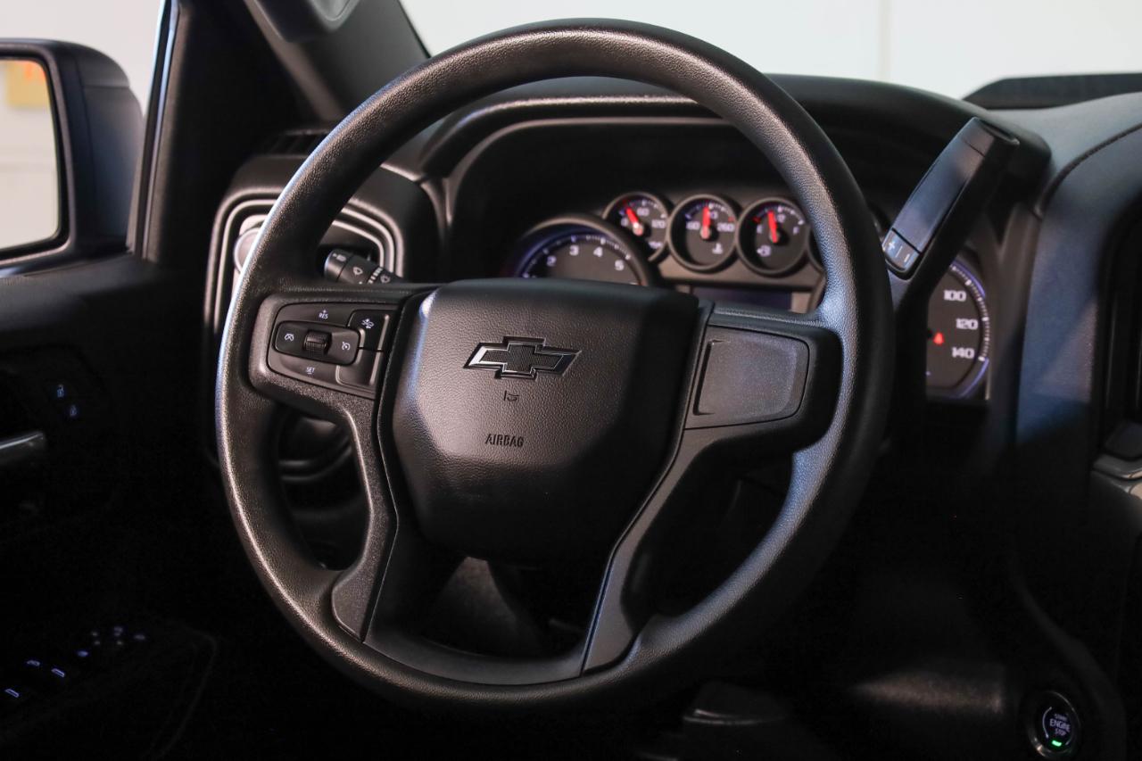 Chevrolet Silverado 1500 Trail Boss Custom Crew Cab 4WD 2025