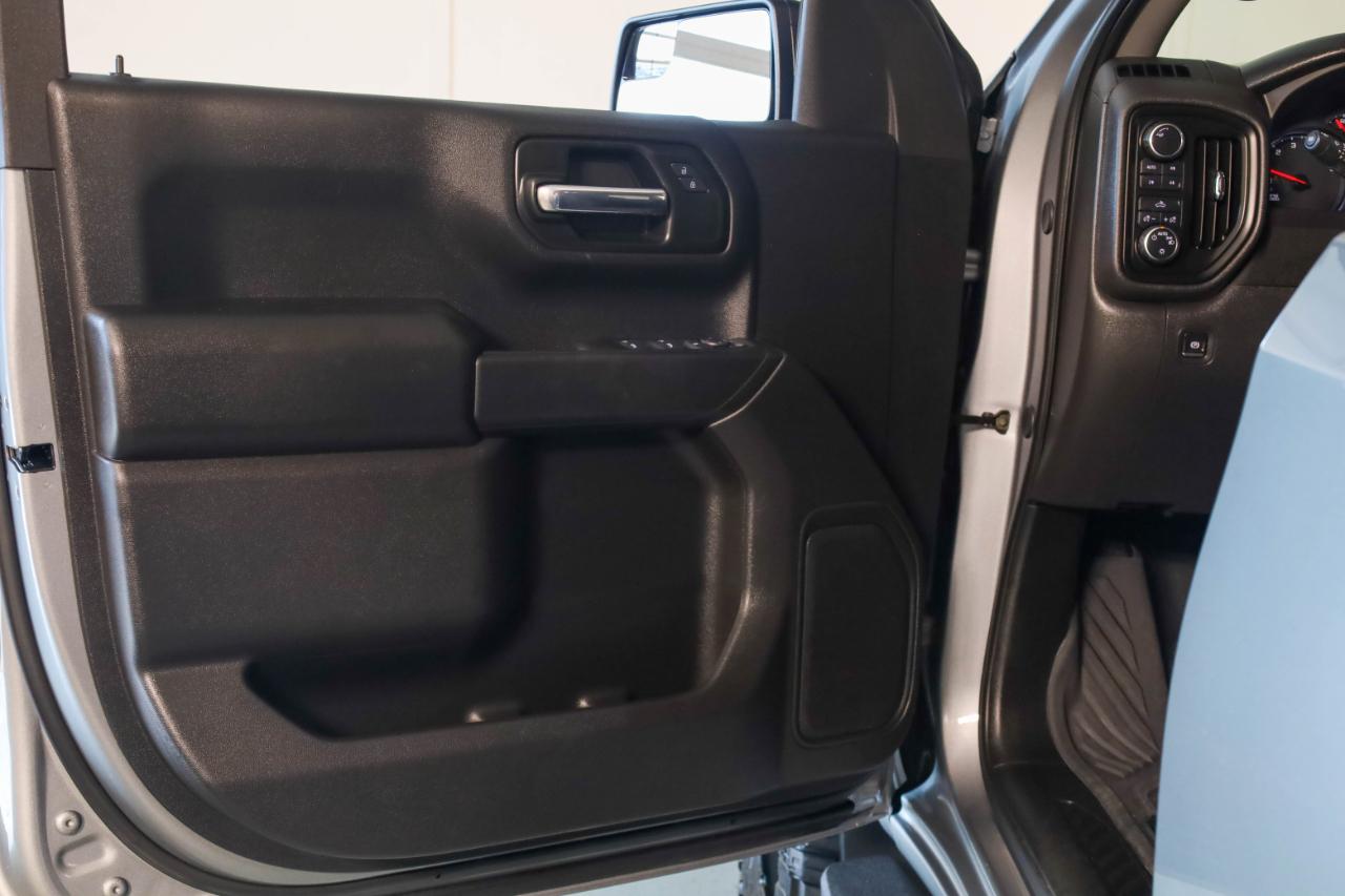 Chevrolet Silverado 1500 Trail Boss Custom Crew Cab 4WD 2025