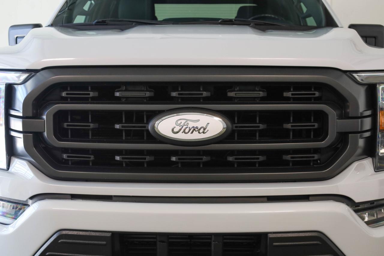 Ford F-150 4WD SuperCrew 145" XLT 2021