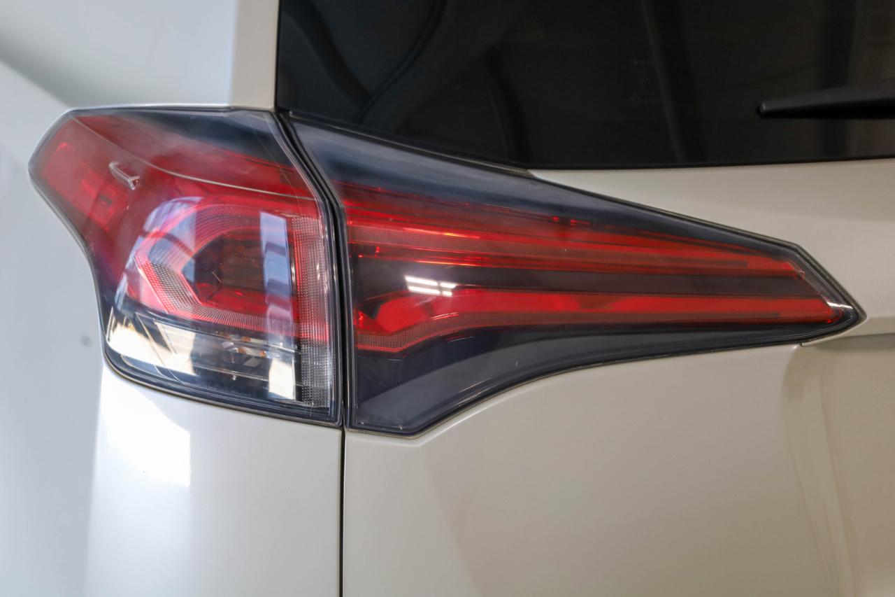 Toyota RAV4 Hybrid Limited AWD 2017