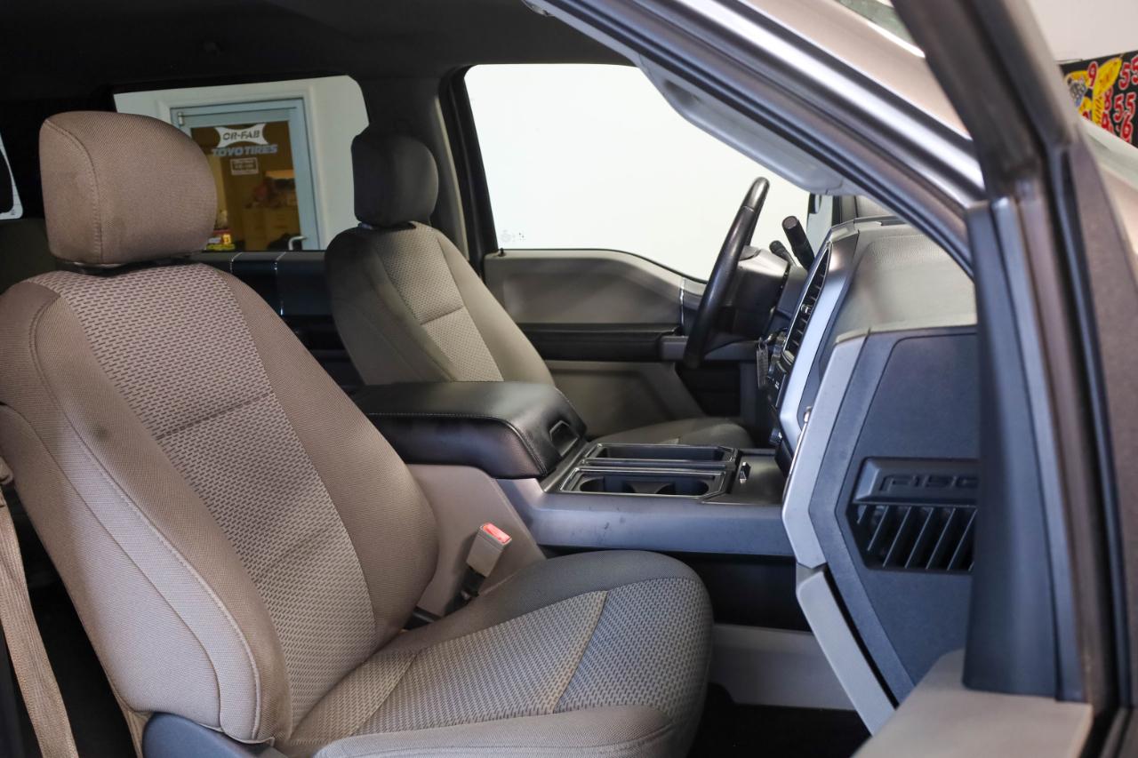 Ford F-150 4WD SuperCrew 145" XLT 2019