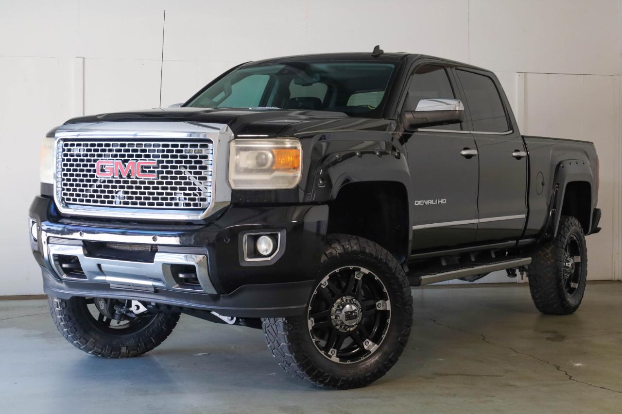 GMC Sierra 2500HD Denali Crew Cab 4WD SB 2015