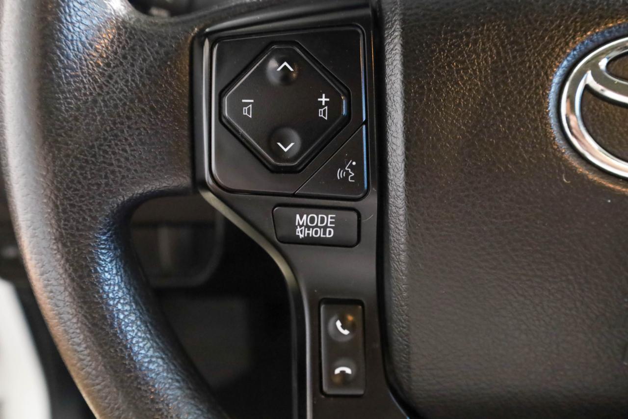 Toyota Tacoma photo 27
