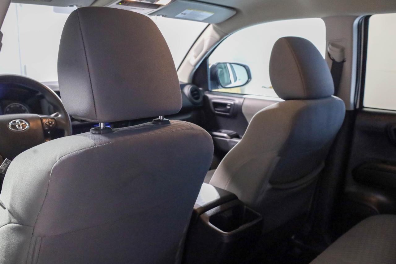 Toyota Tacoma photo 19